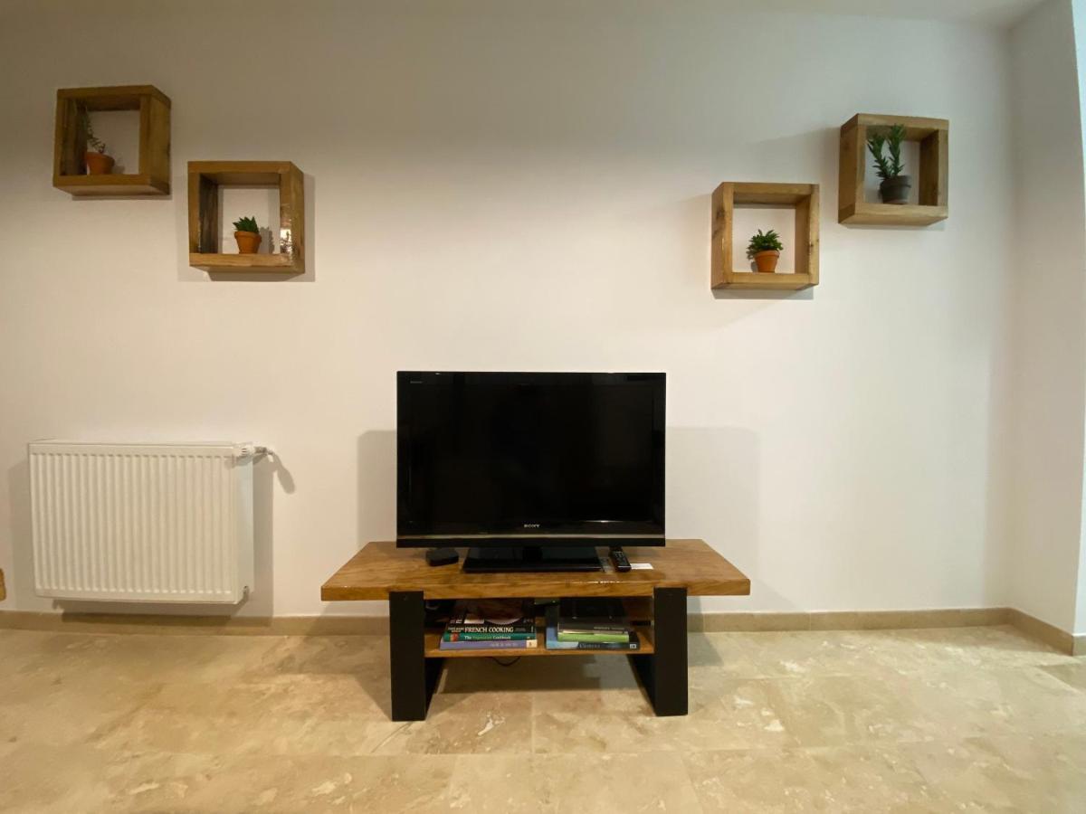 קלוז'-נאפוקה Helga'S Place Premium 1 Bedroom Condo מראה חיצוני תמונה