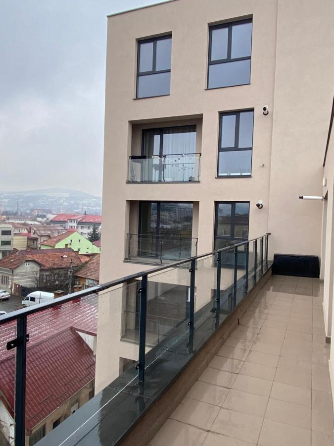 קלוז'-נאפוקה Helga'S Place Premium 1 Bedroom Condo מראה חיצוני תמונה